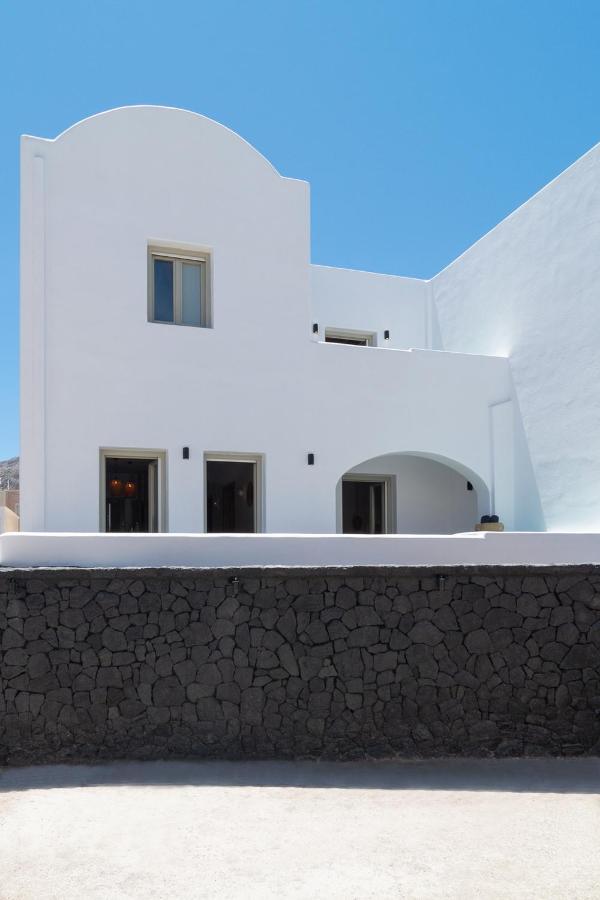 Dolce Suites Kamari  Exterior photo